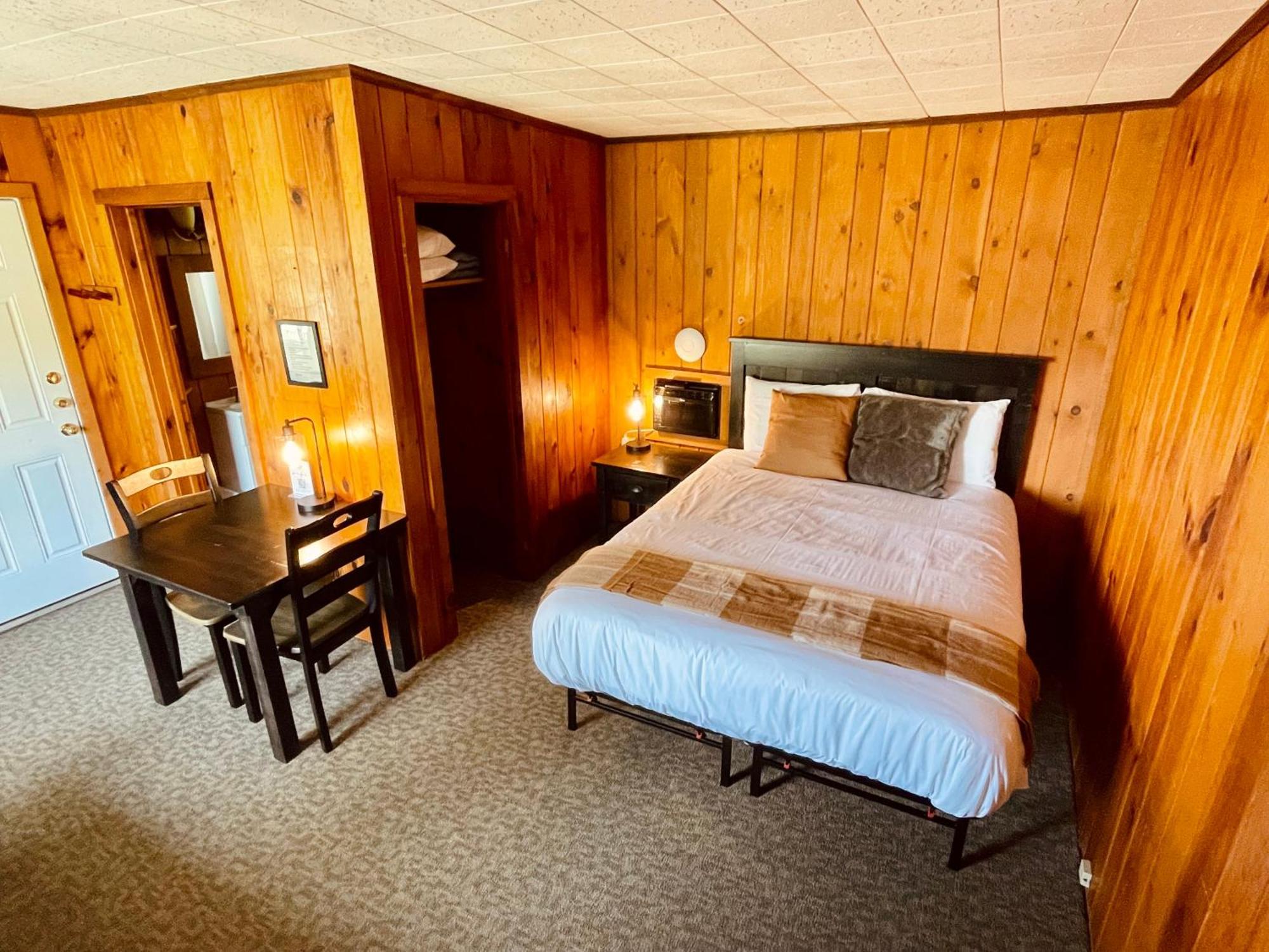 Waters Edge Lodge Lake George Eksteriør billede