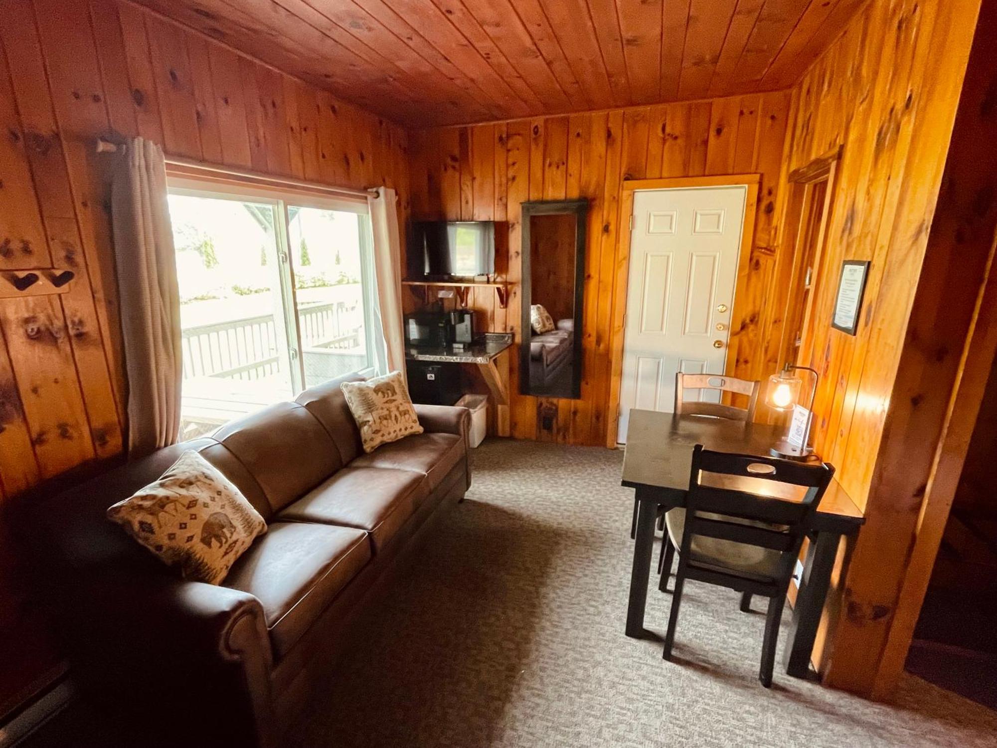 Waters Edge Lodge Lake George Eksteriør billede